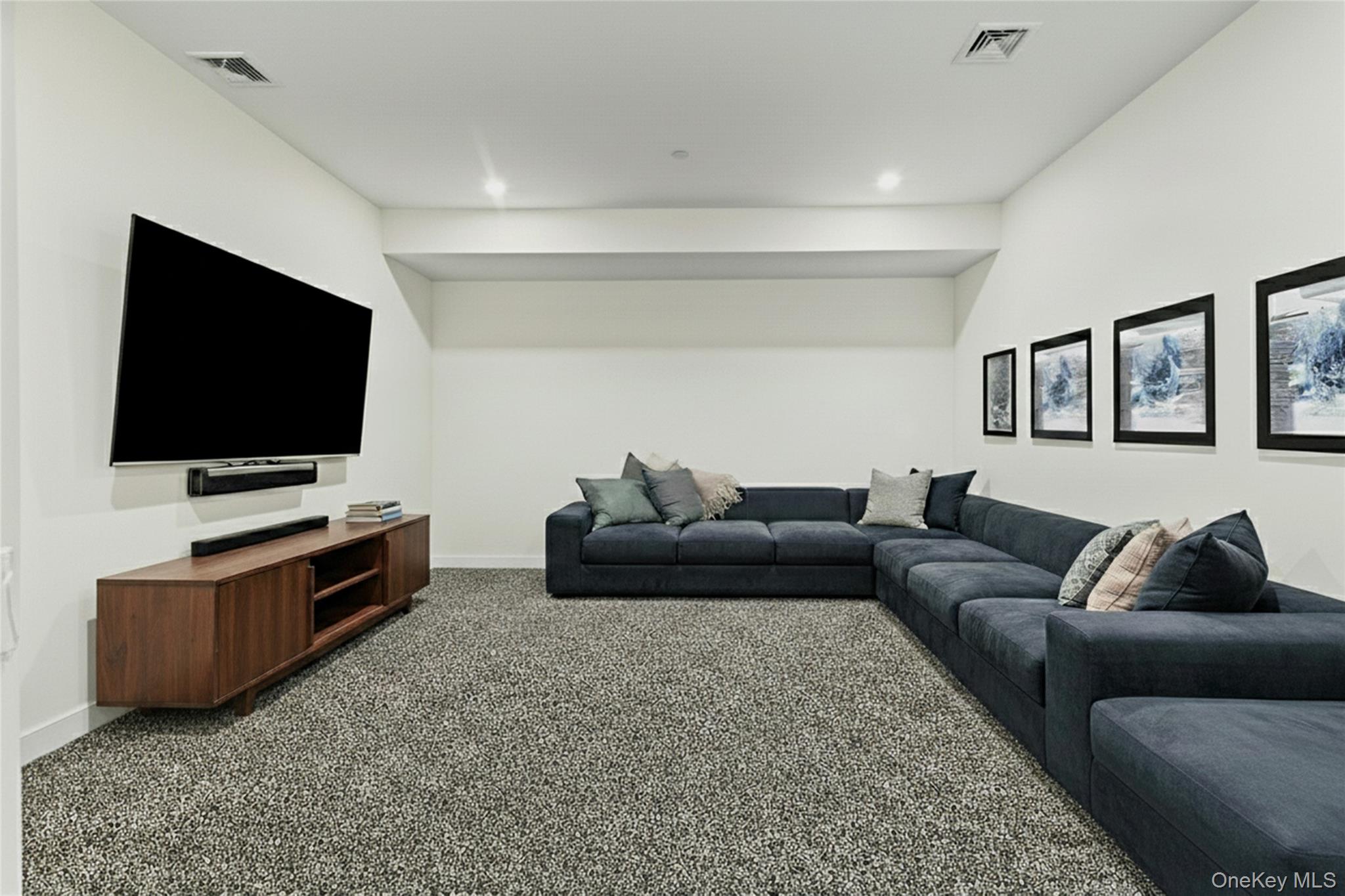 89 Old Canoe Place Road