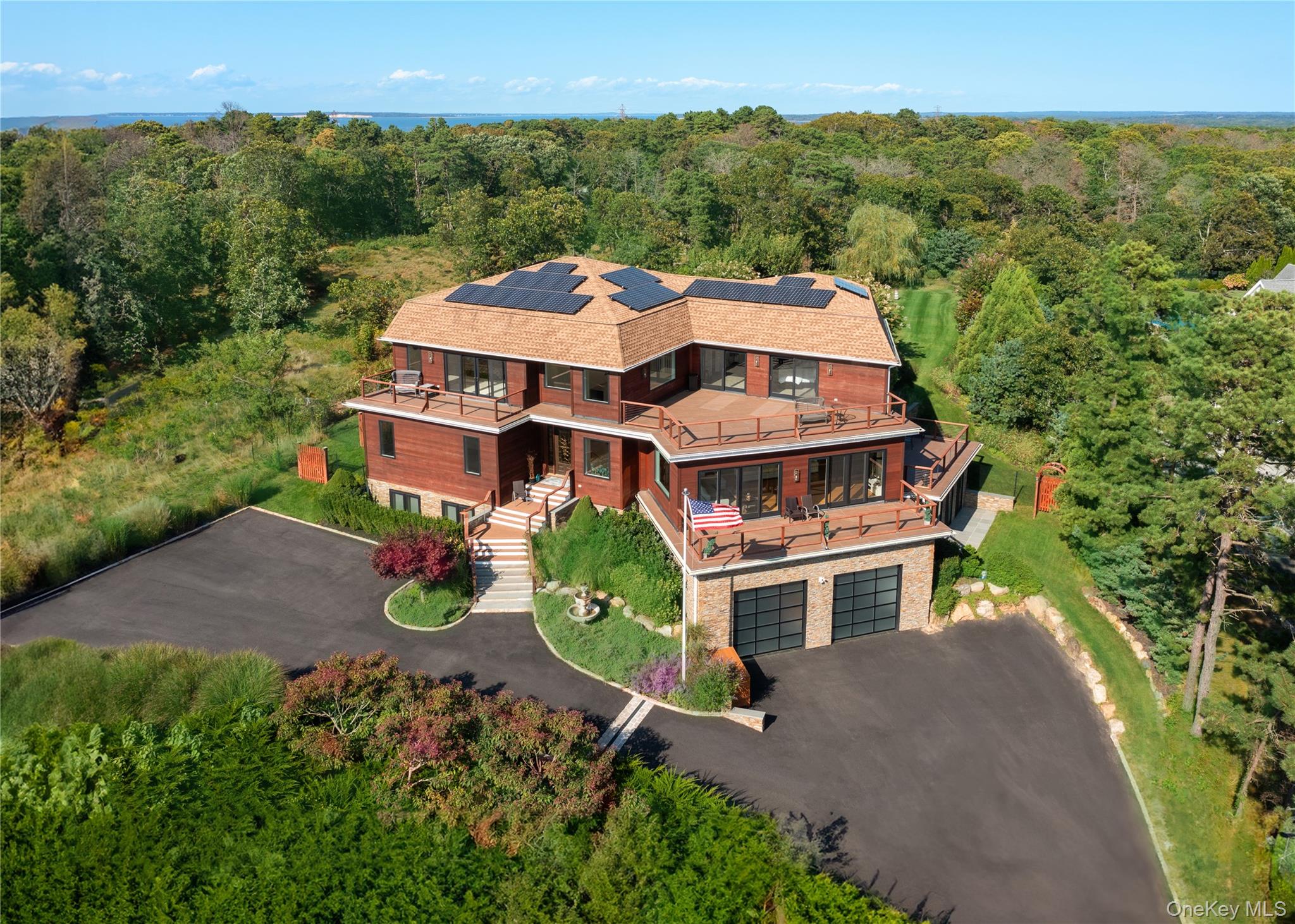 89 Old Canoe Place Road