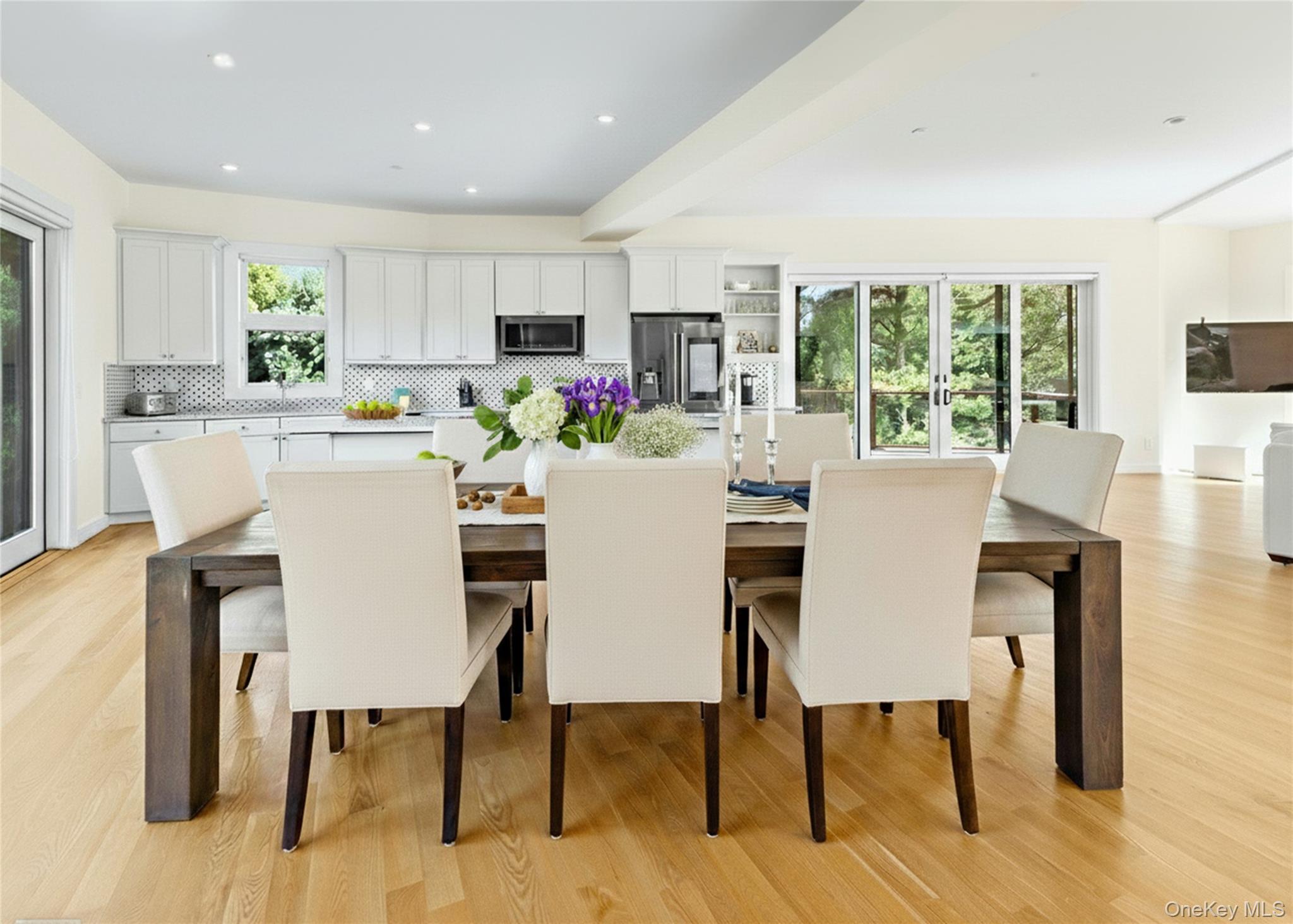 89 Old Canoe Place Road