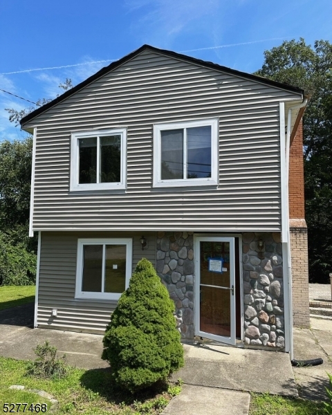 48 Lebanon Rd