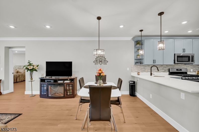 107 Fischer Ct