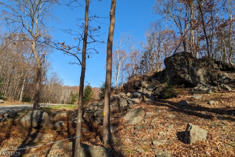 202/207 Rockburn Pass