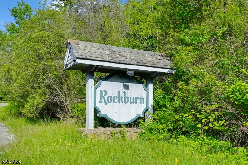 202/207 Rockburn Pass