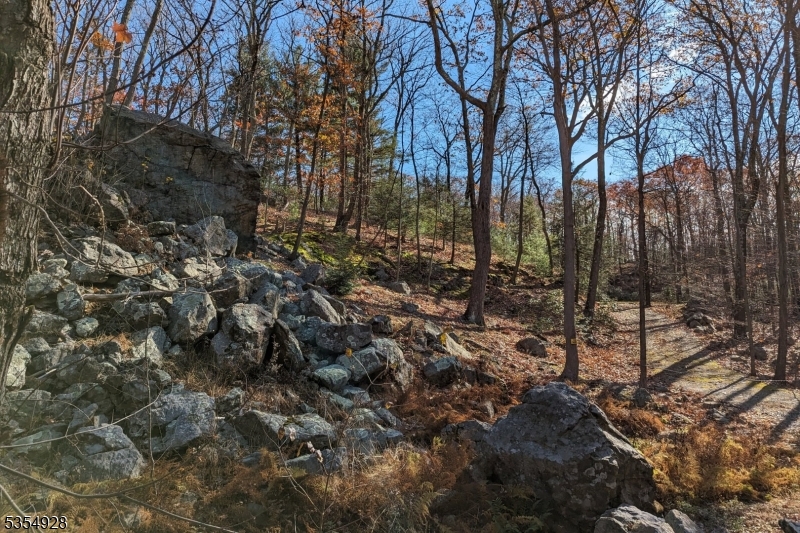 202/207 Rockburn Pass
