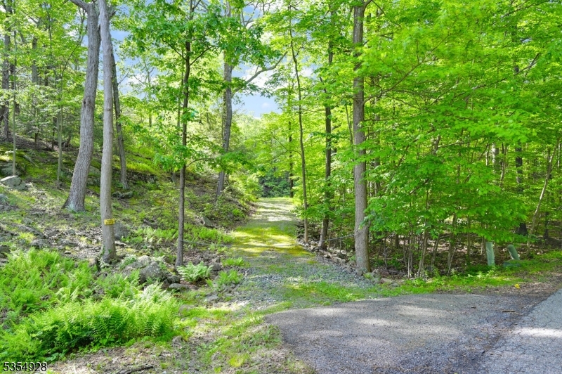202/207 Rockburn Pass