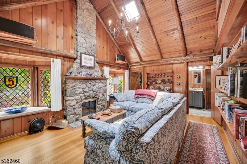 47 Dogwood Ln