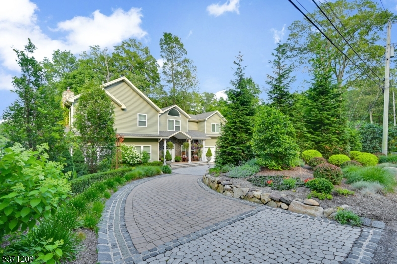 224 Wawayanda Rd