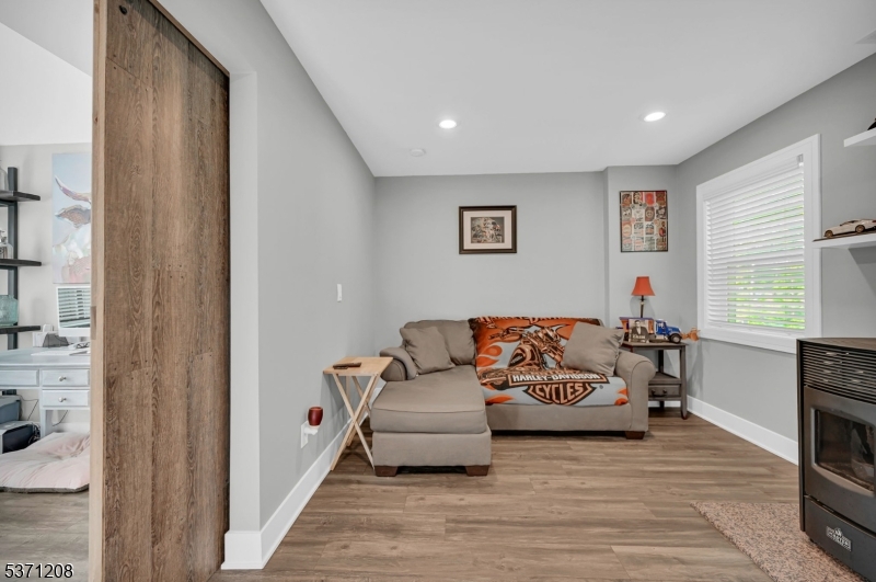 224 Wawayanda Rd