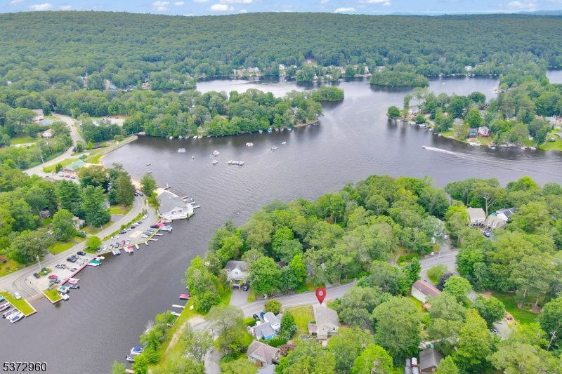 486 Lake Shore Dr