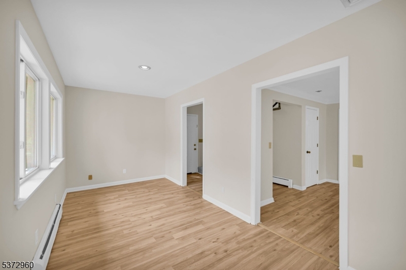 486 Lake Shore Dr