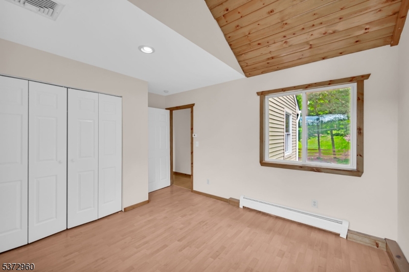 486 Lake Shore Dr