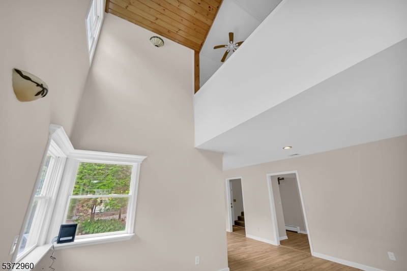 486 Lake Shore Dr