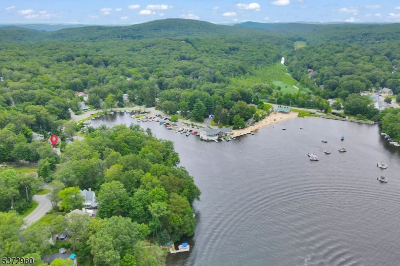486 Lake Shore Dr