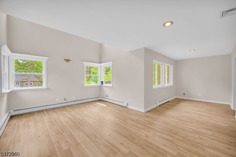 486 Lake Shore Dr