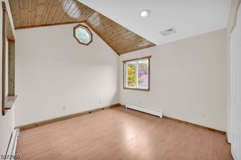 486 Lake Shore Dr