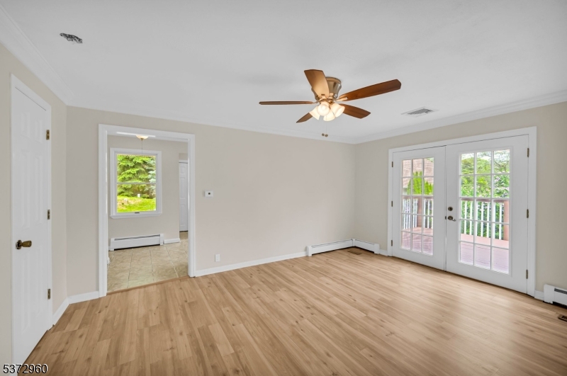 486 Lake Shore Dr