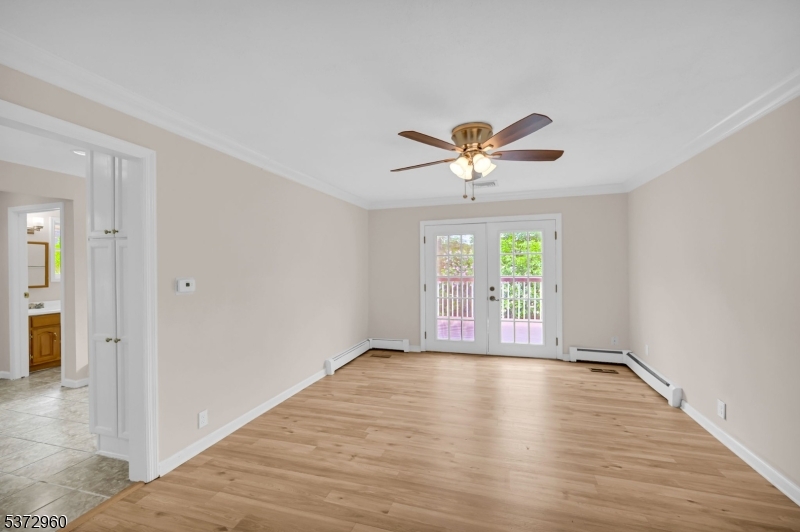 486 Lake Shore Dr