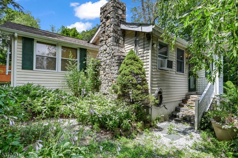247 Wiscasset Rd