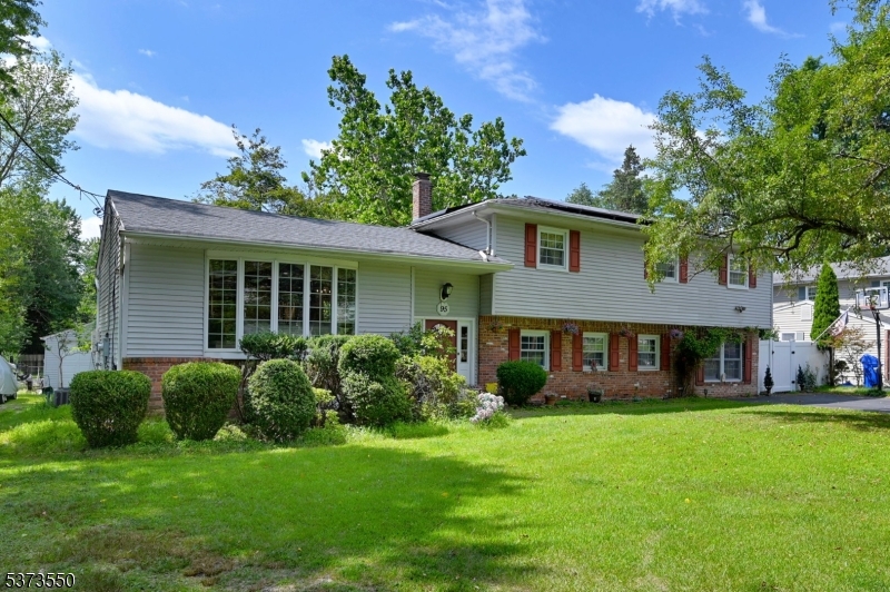 95 Prospect Ave