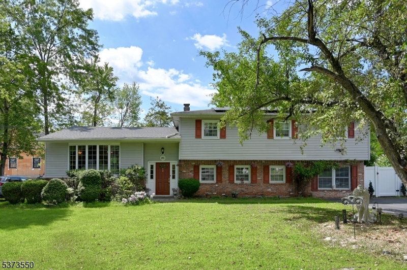 95 Prospect Ave