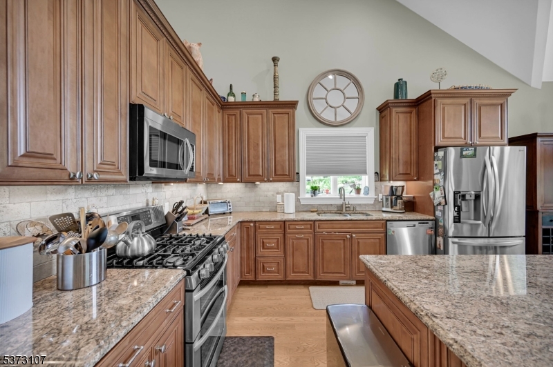 285 Awosting Rd