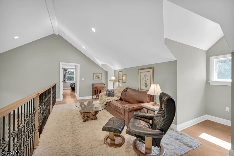 285 Awosting Rd