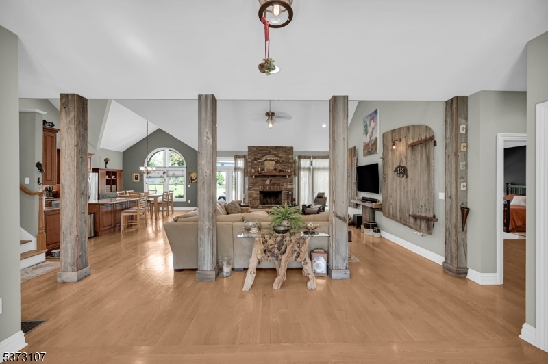 285 Awosting Rd