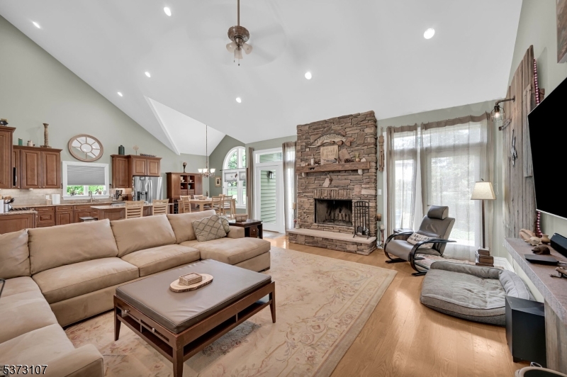285 Awosting Rd