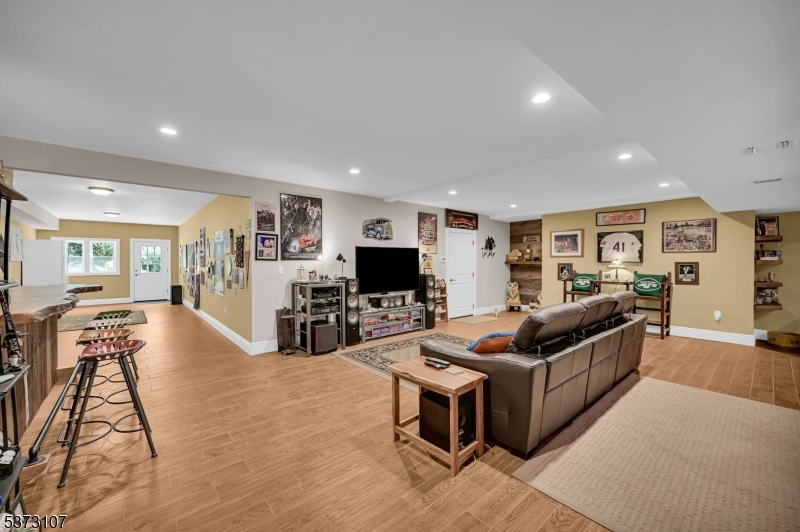 285 Awosting Rd