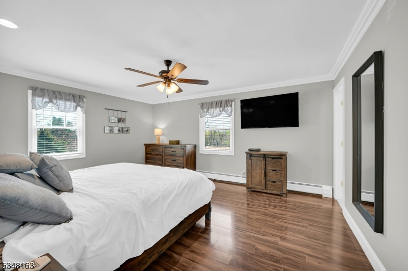 28 Bisset Dr