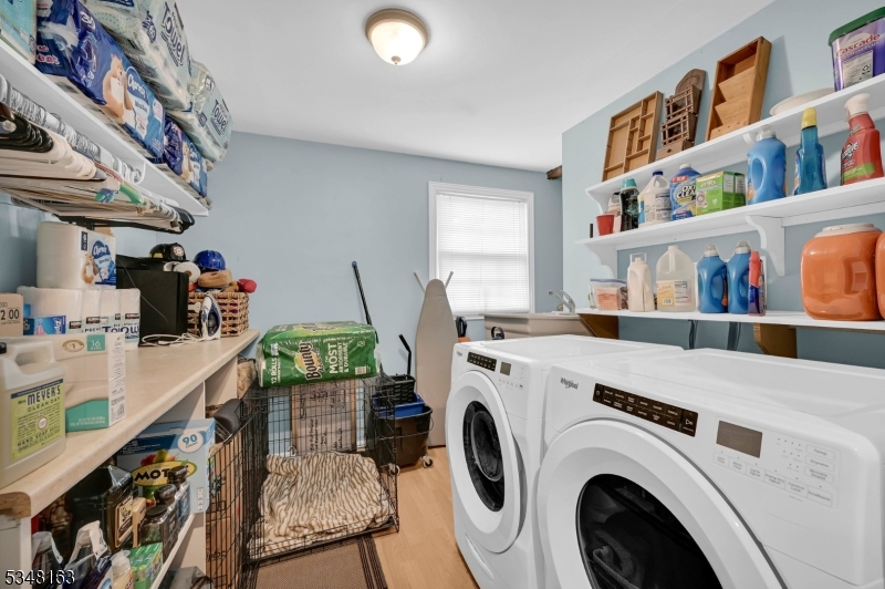28 Bisset Dr