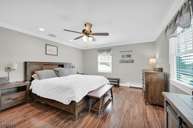 28 Bisset Dr