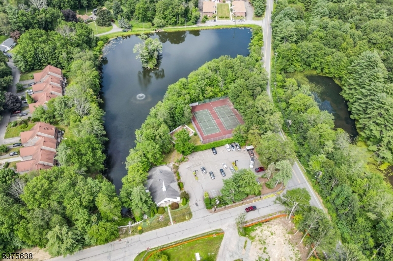 33 Concord Rd F