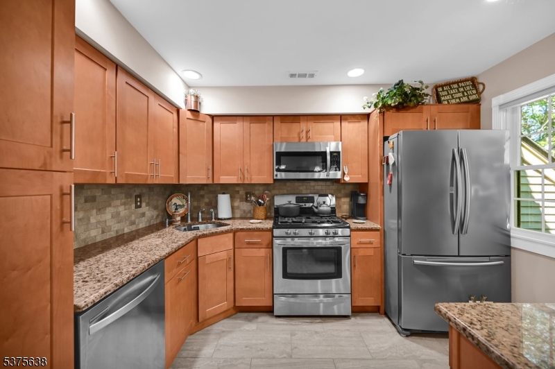 33 Concord Rd F