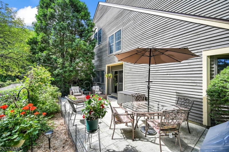 33 Concord Rd F