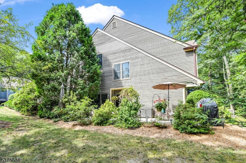 33 Concord Rd F