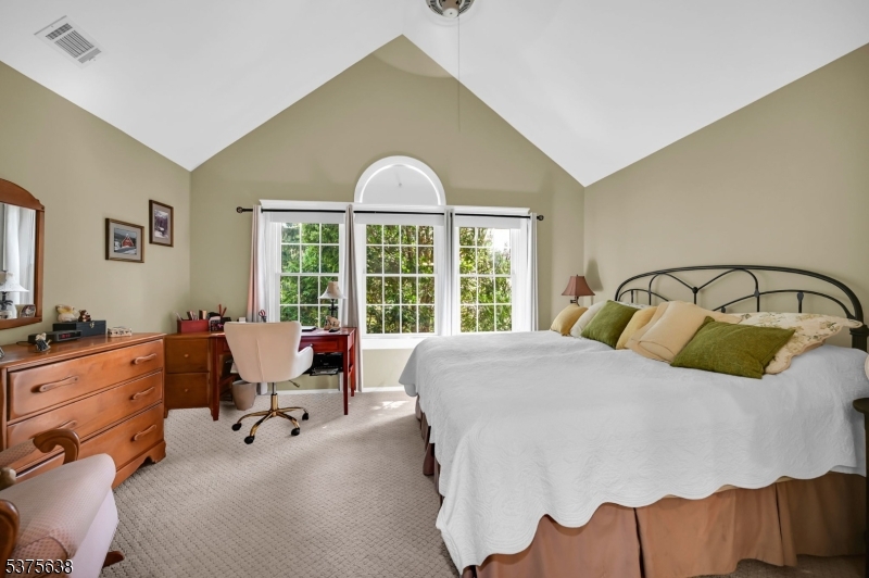 33 Concord Rd F