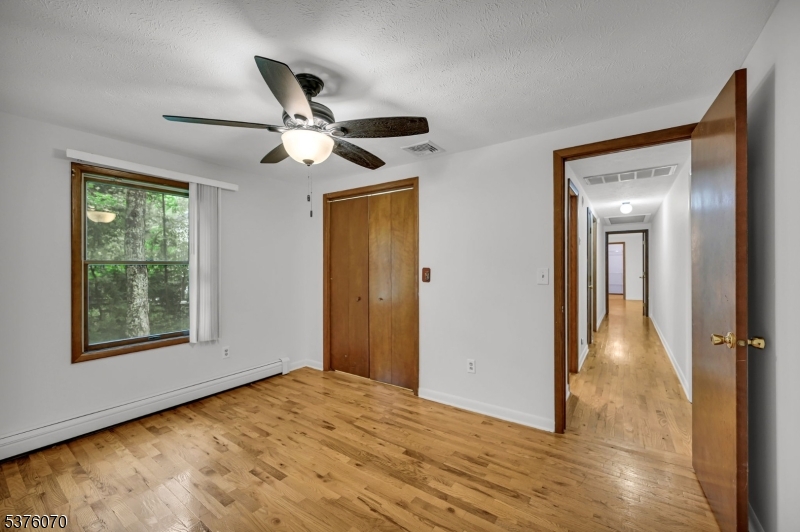 6 Dunham Rd