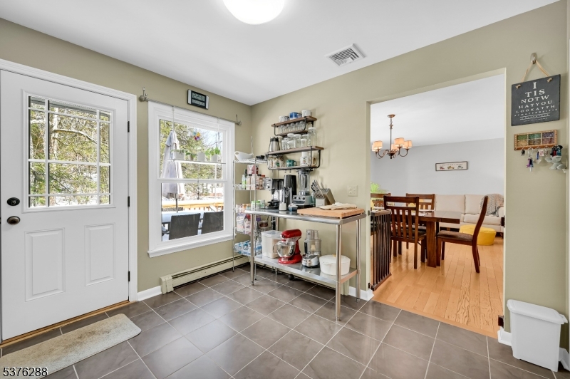48 Bayonne Dr