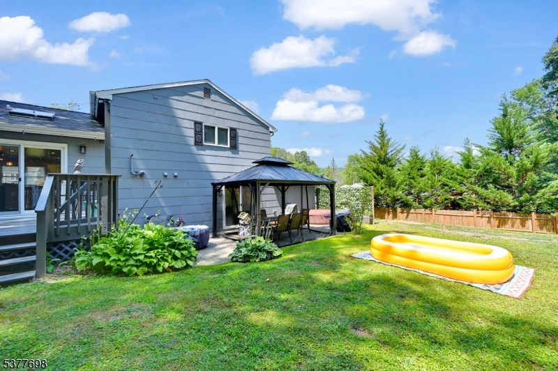 95 Morris Ave