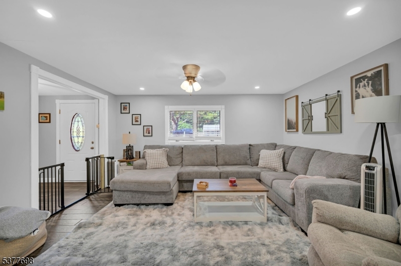 95 Morris Ave