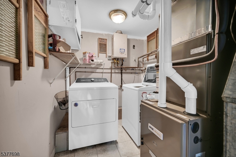 95 Morris Ave