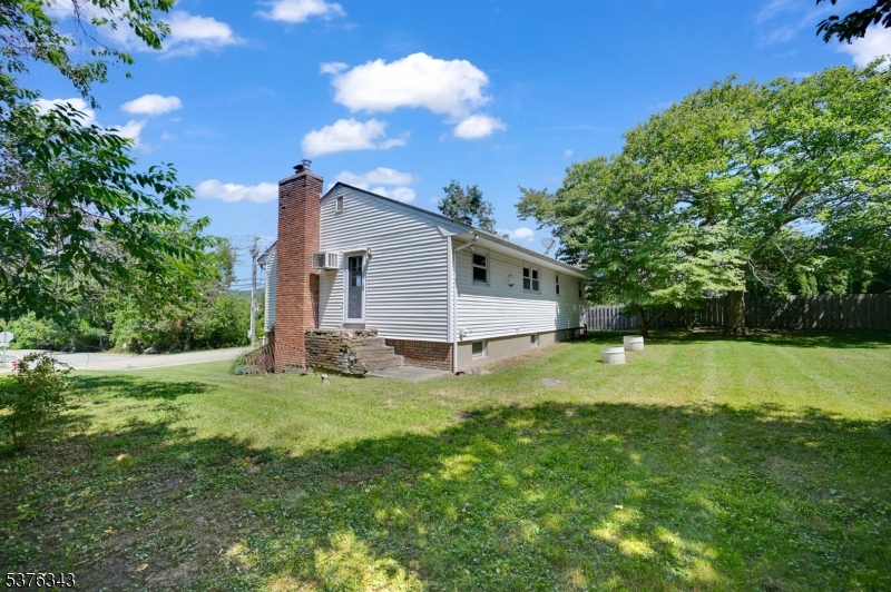 14 Lincoln Ave