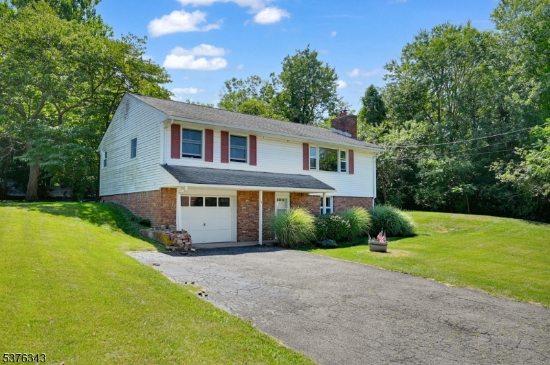 14 Lincoln Ave