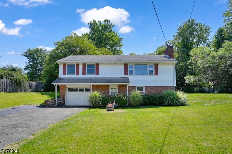 14 Lincoln Ave