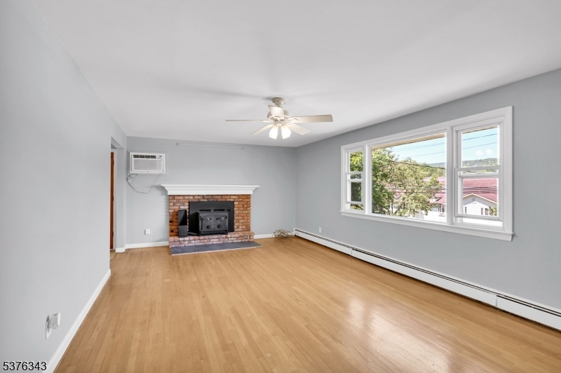 14 Lincoln Ave