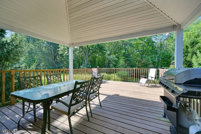 145 Mountain Cir