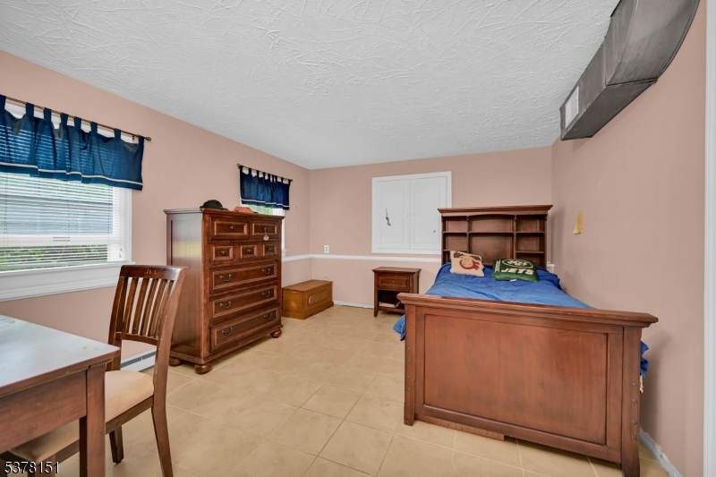 145 Mountain Cir