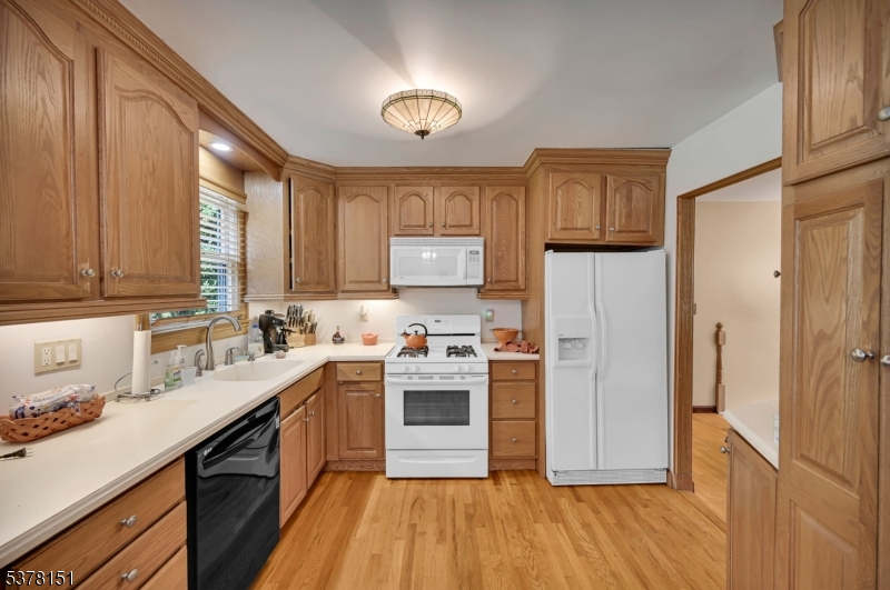 145 Mountain Cir