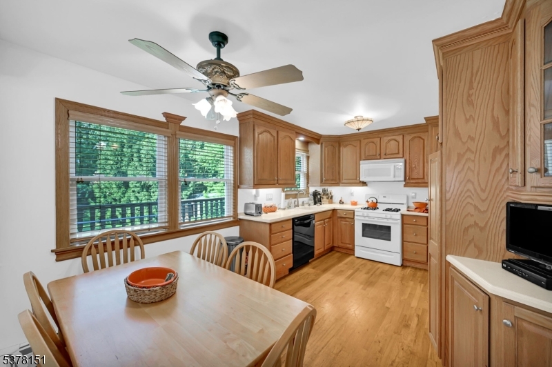 145 Mountain Cir